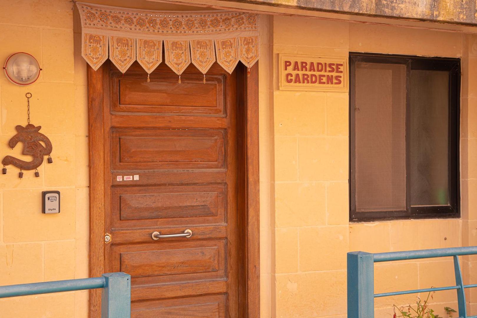 Paradise Gardens 호텔 자프라 외부 사진